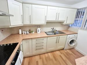 Kitchen- click for photo gallery